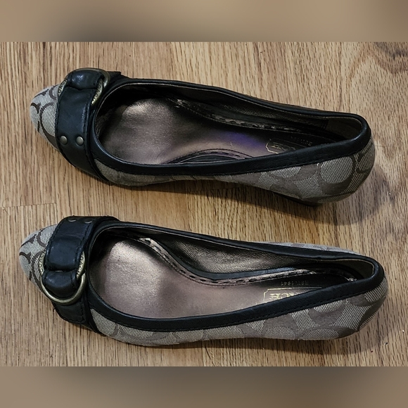 Coach Millie Womens Wedge Pumps  Khaki/Espresso Brown Tan Size 6.5 CHARITY - Picture 1 of 6